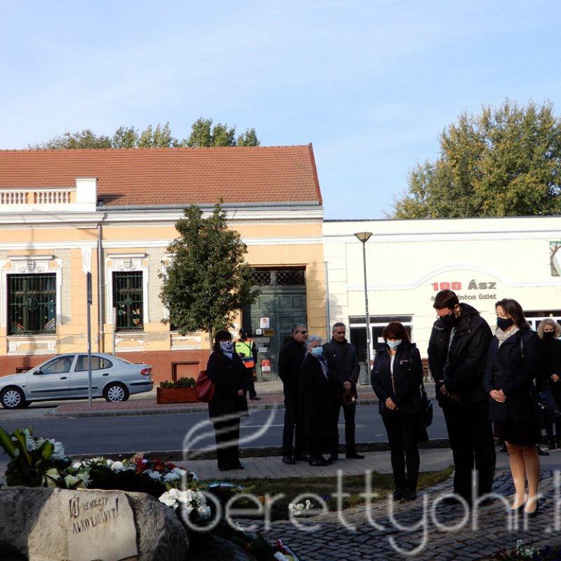 Az '56-os forradalomra emlékeztünk 37